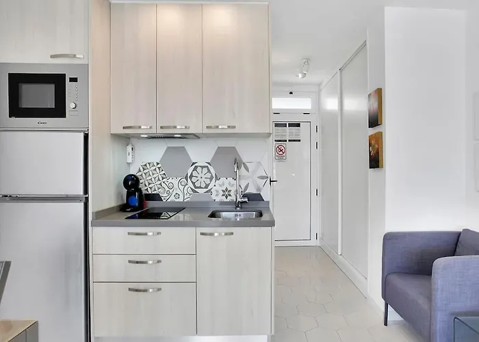 Alexander Playa De Americas Apartment