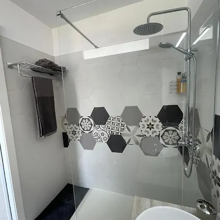 Alexander Playa De Americas * Playa de las Americas (Tenerife)